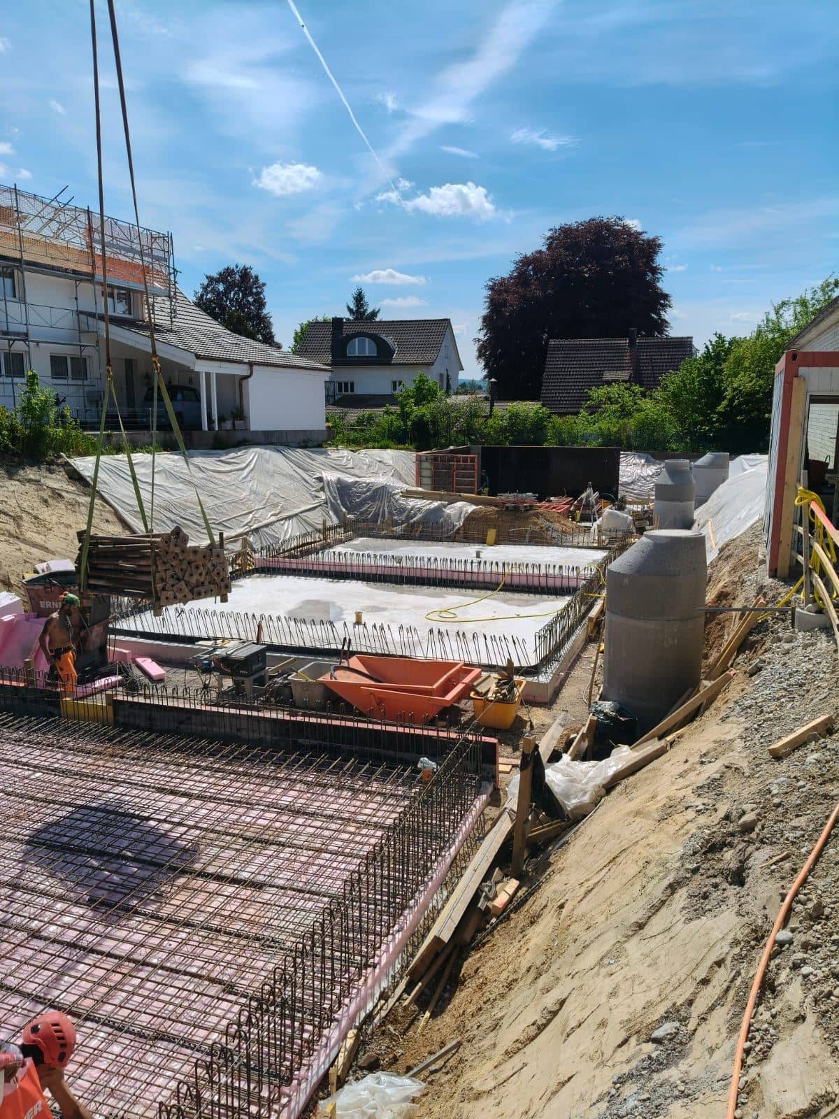 Radier ferraillé et levage d’armatures à la grue